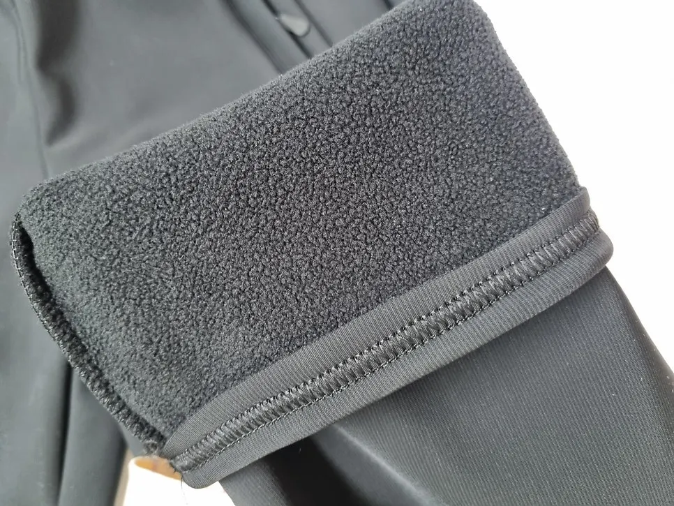 Fleece-lined pants lining detail