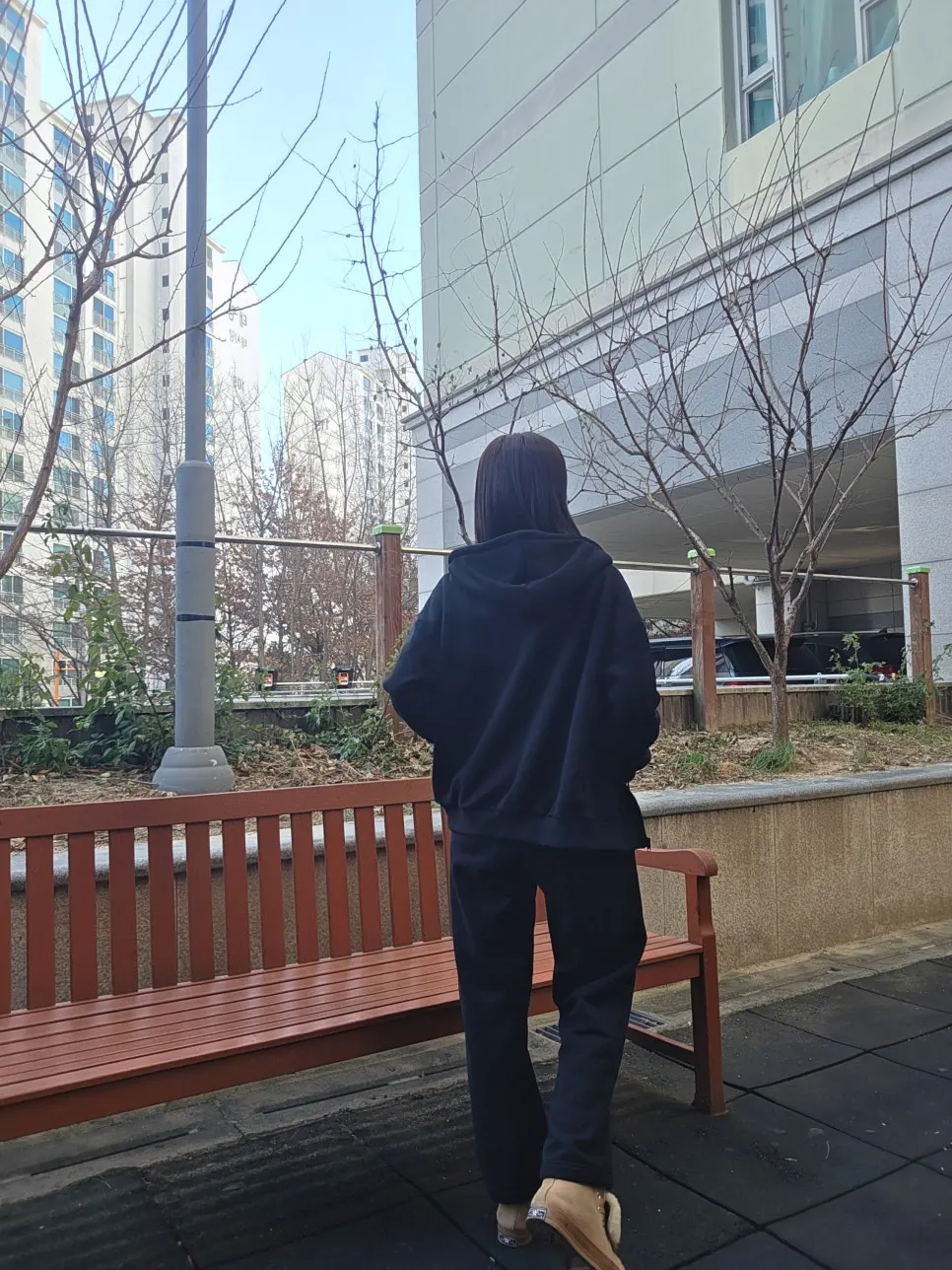 Black set consisting of a hoodie zip-up and straight-leg pants