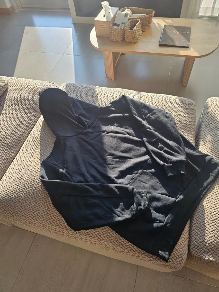 Fleece tracksuit set details