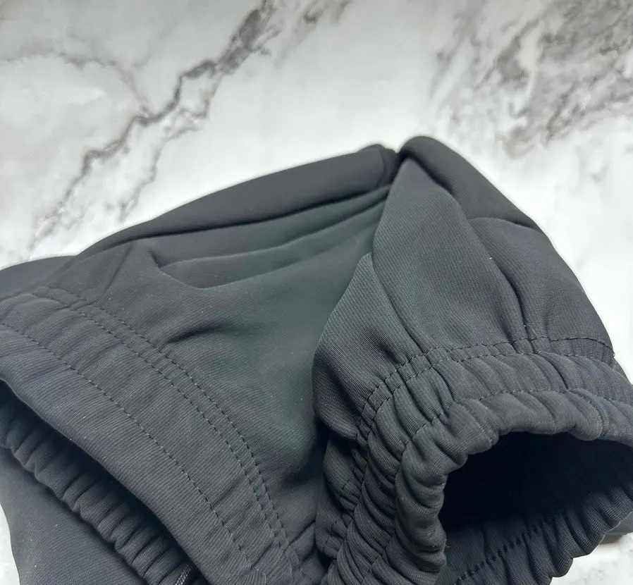 Soft brushed lining detail