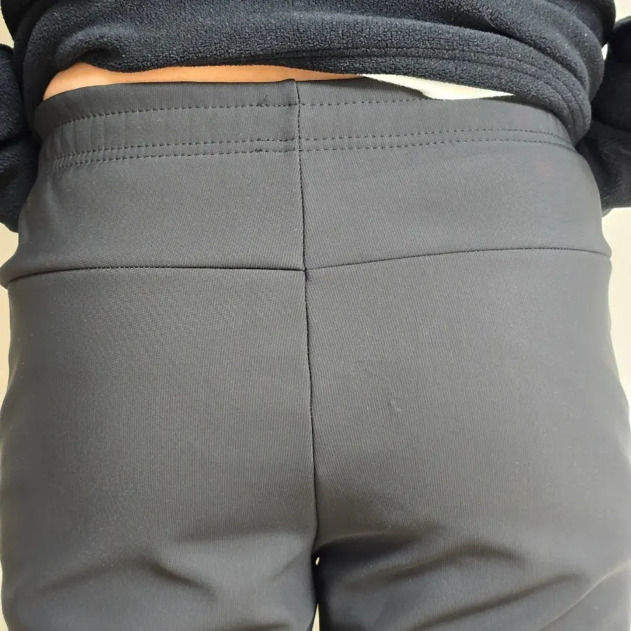Men’s workwear pants for weekend outings