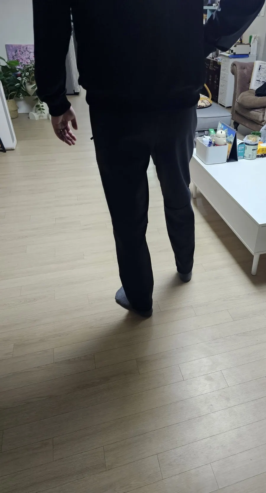 Everlast Winter Workwear Pants being worn