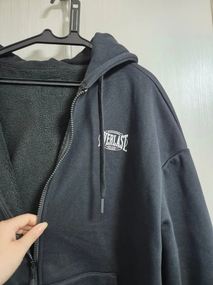 Black women's fleece tracksuit set