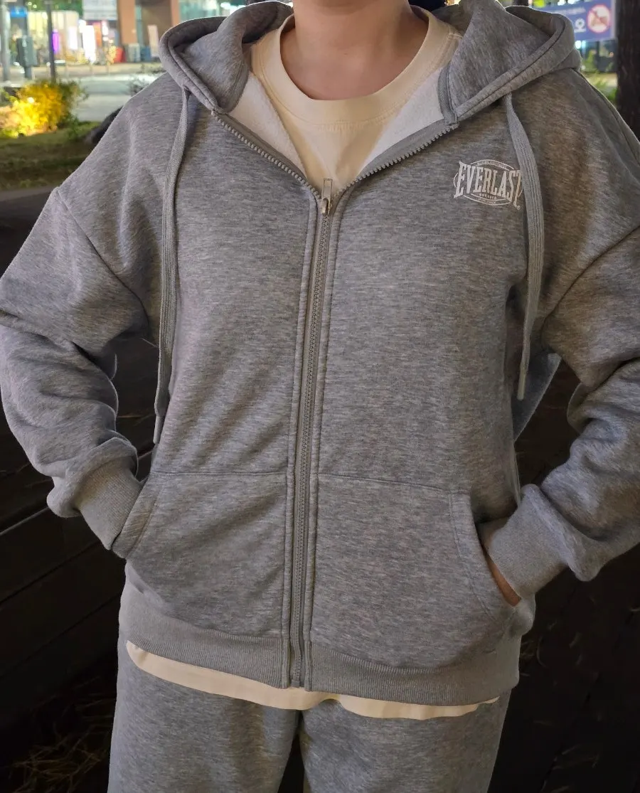Naturally draping hooded zip-up fit