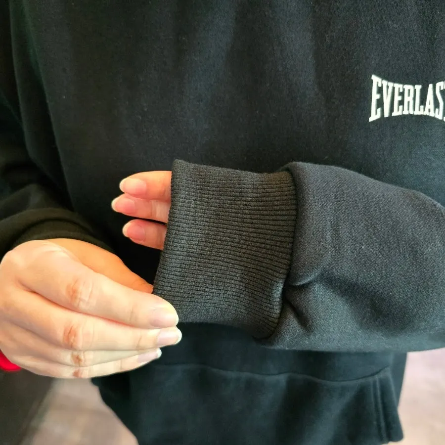 Fleece fabric detail inside the hoodie