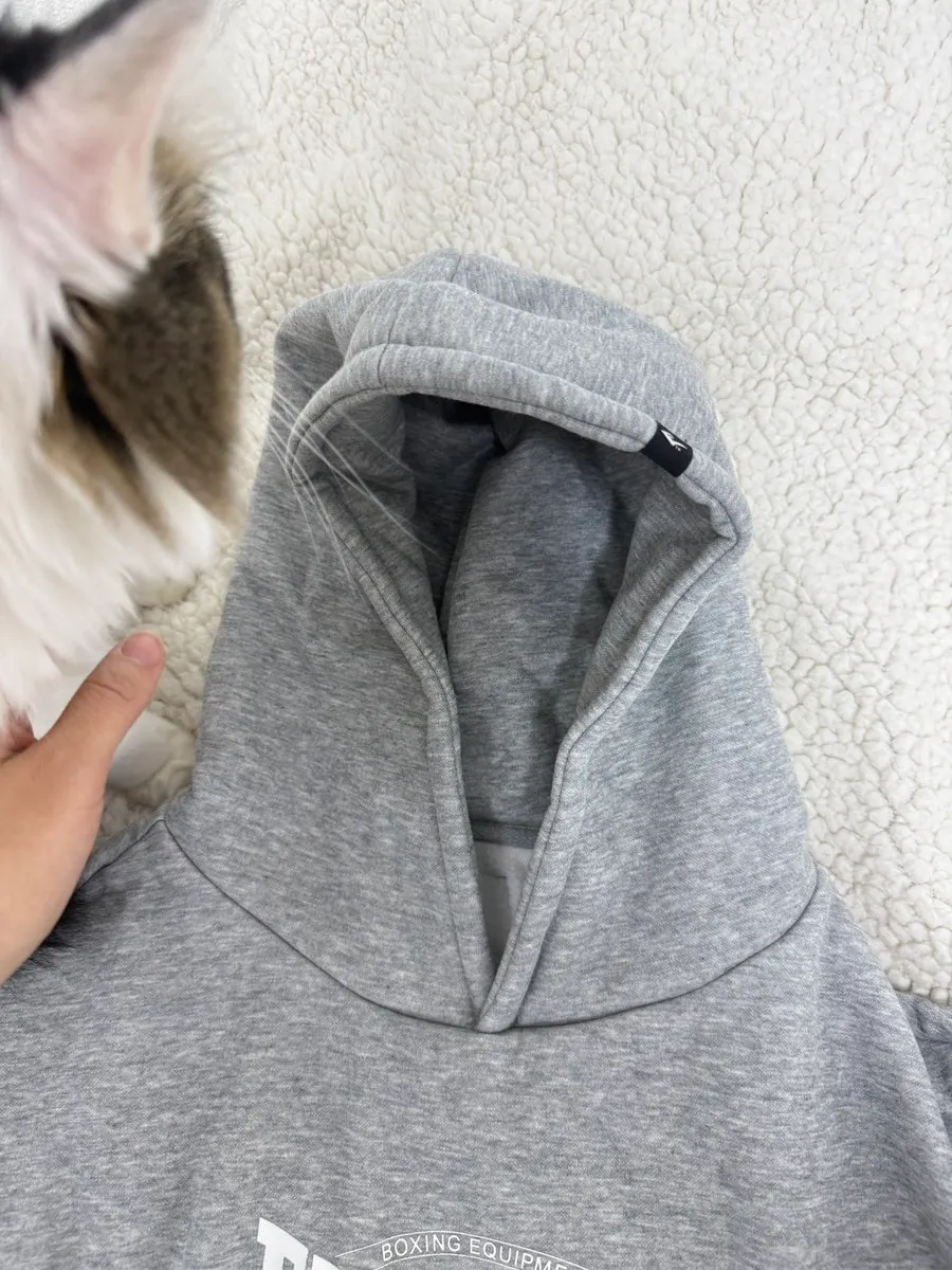Hoodie pocket finishing detail