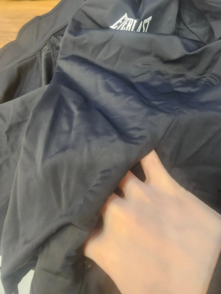Everlast running jacket and bootcut pants set contents