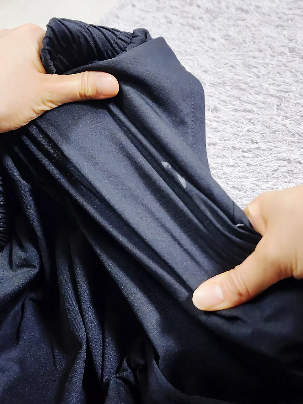 Inner adjustable drawstring on Everlast jogger pants