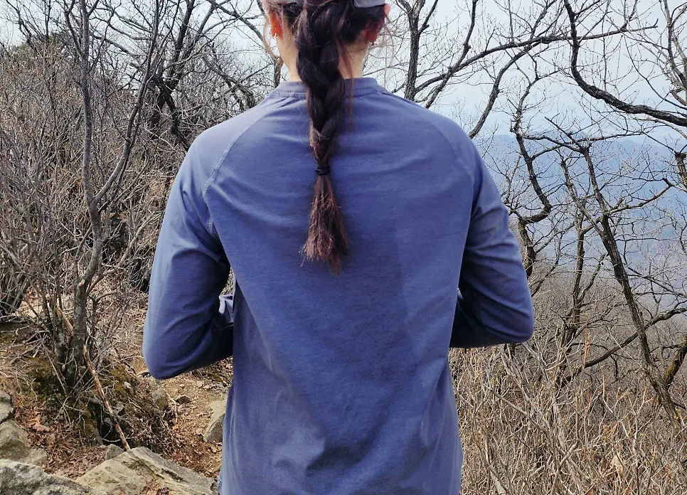 Everlast top and pants set worn for outdoor activity