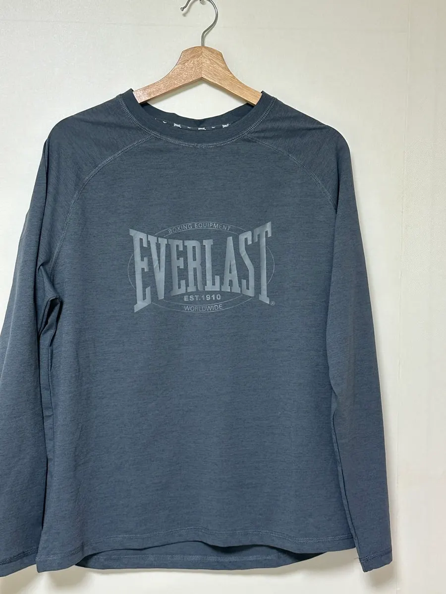 Everlast tracksuit set worn as everyday clothing