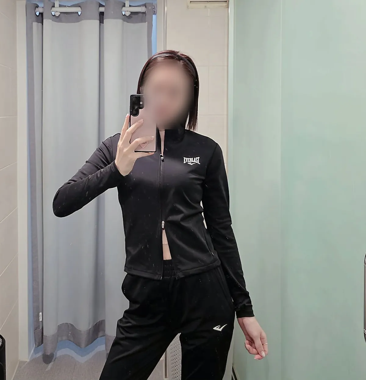Everlast女性用ランニングジャケットとパンツのセット