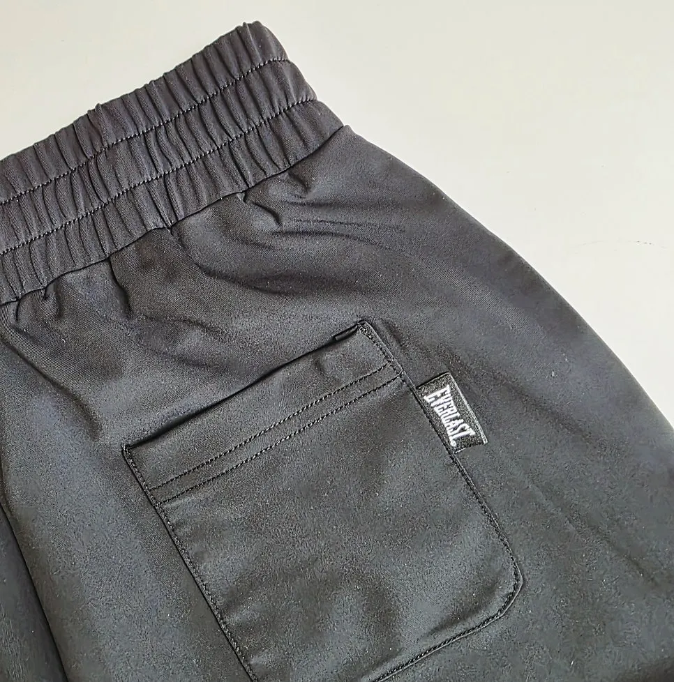 Waistband and pocket area of the Everlast bootcut pants