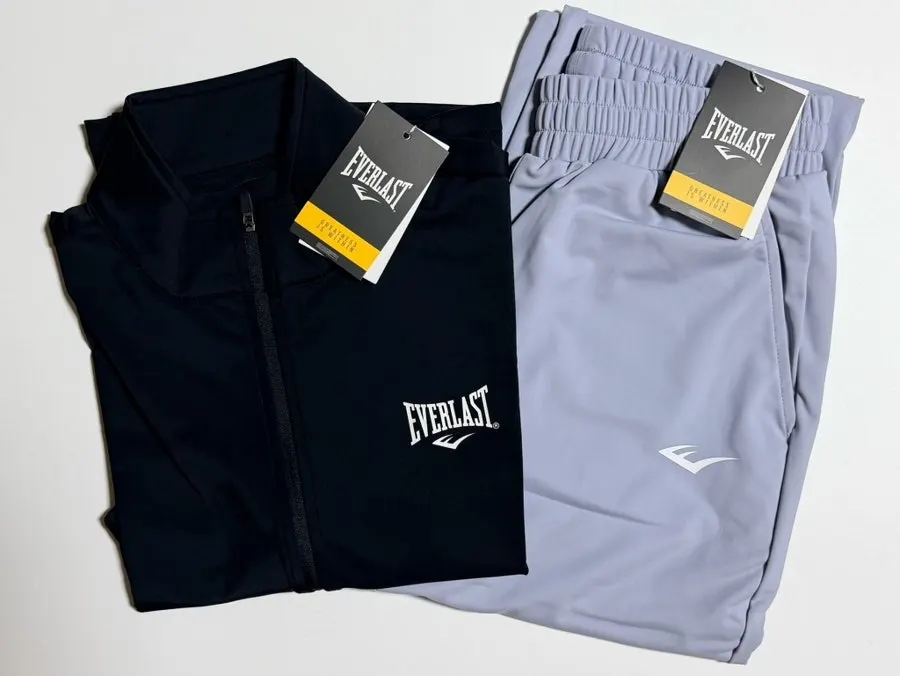 Waistband and pockets of Everlast training pants