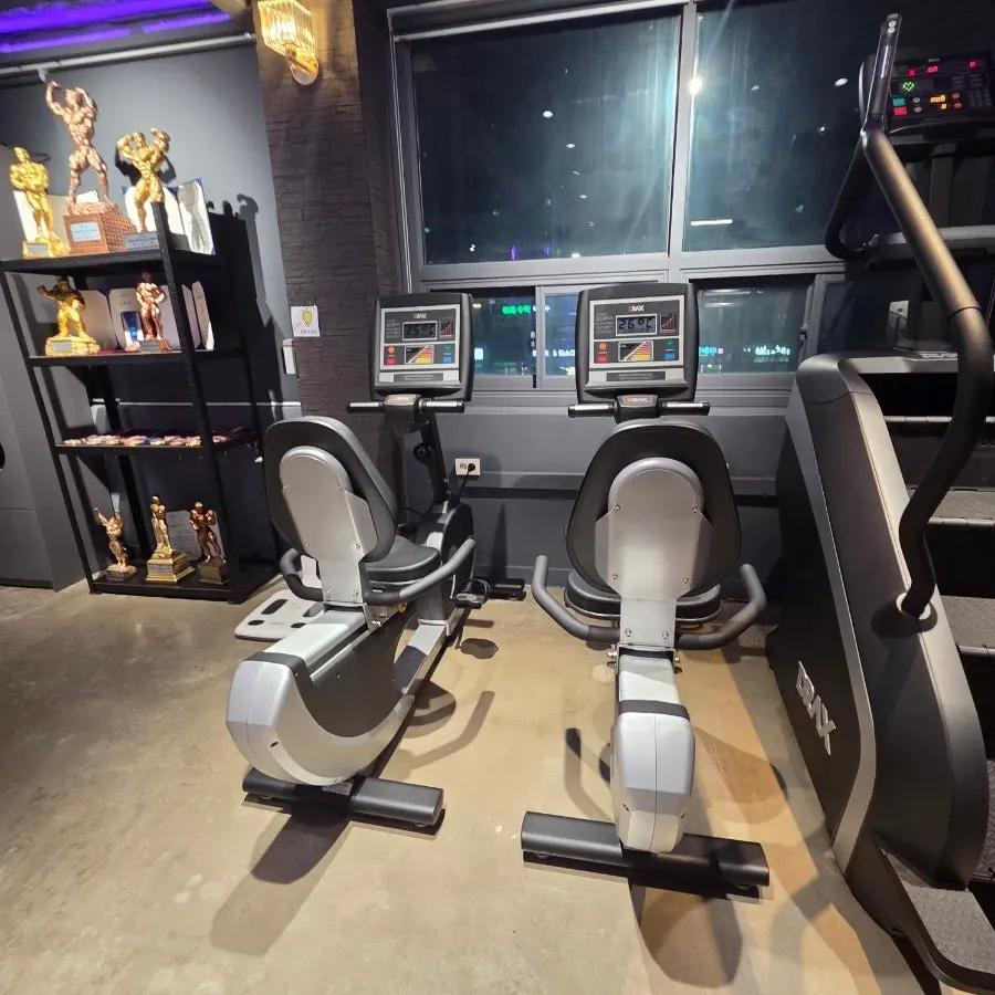 Upper body machine section