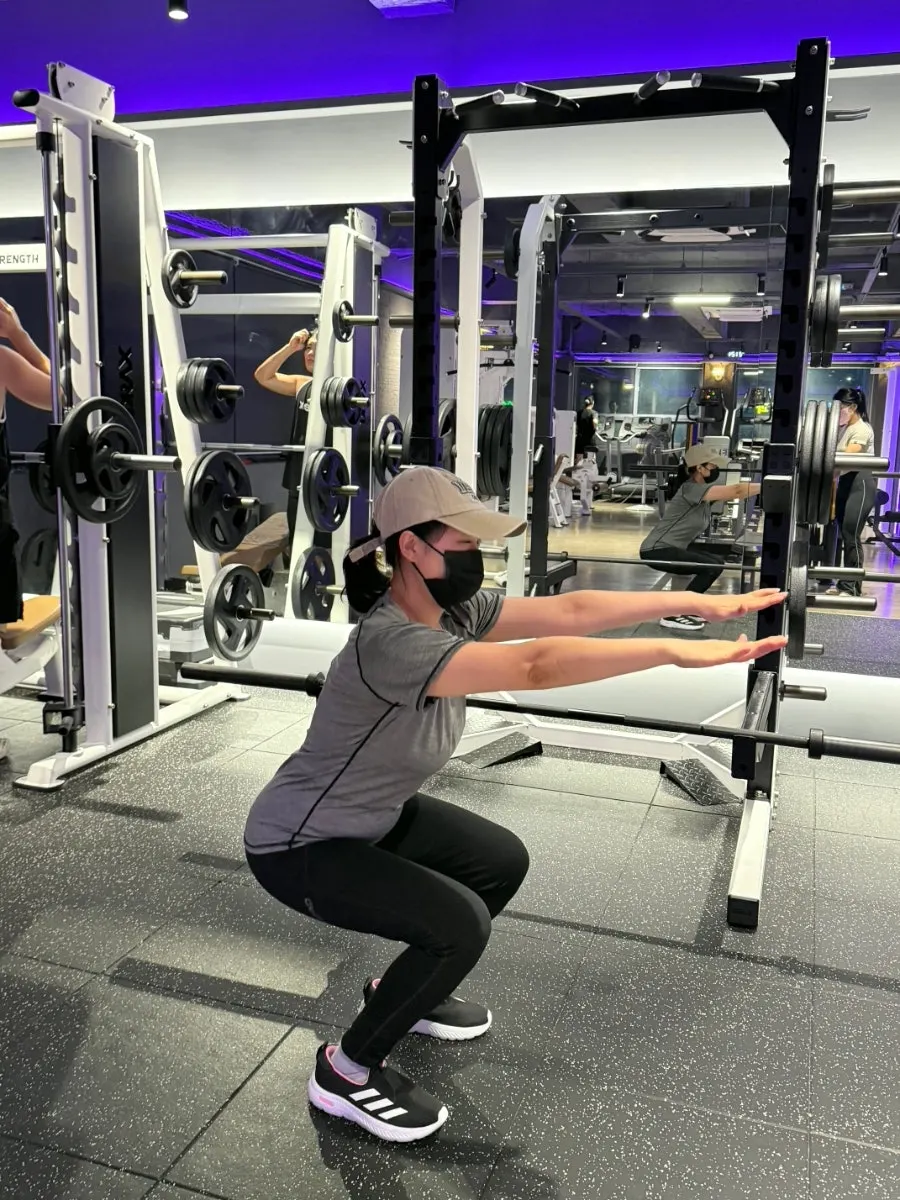 Squat form before correction