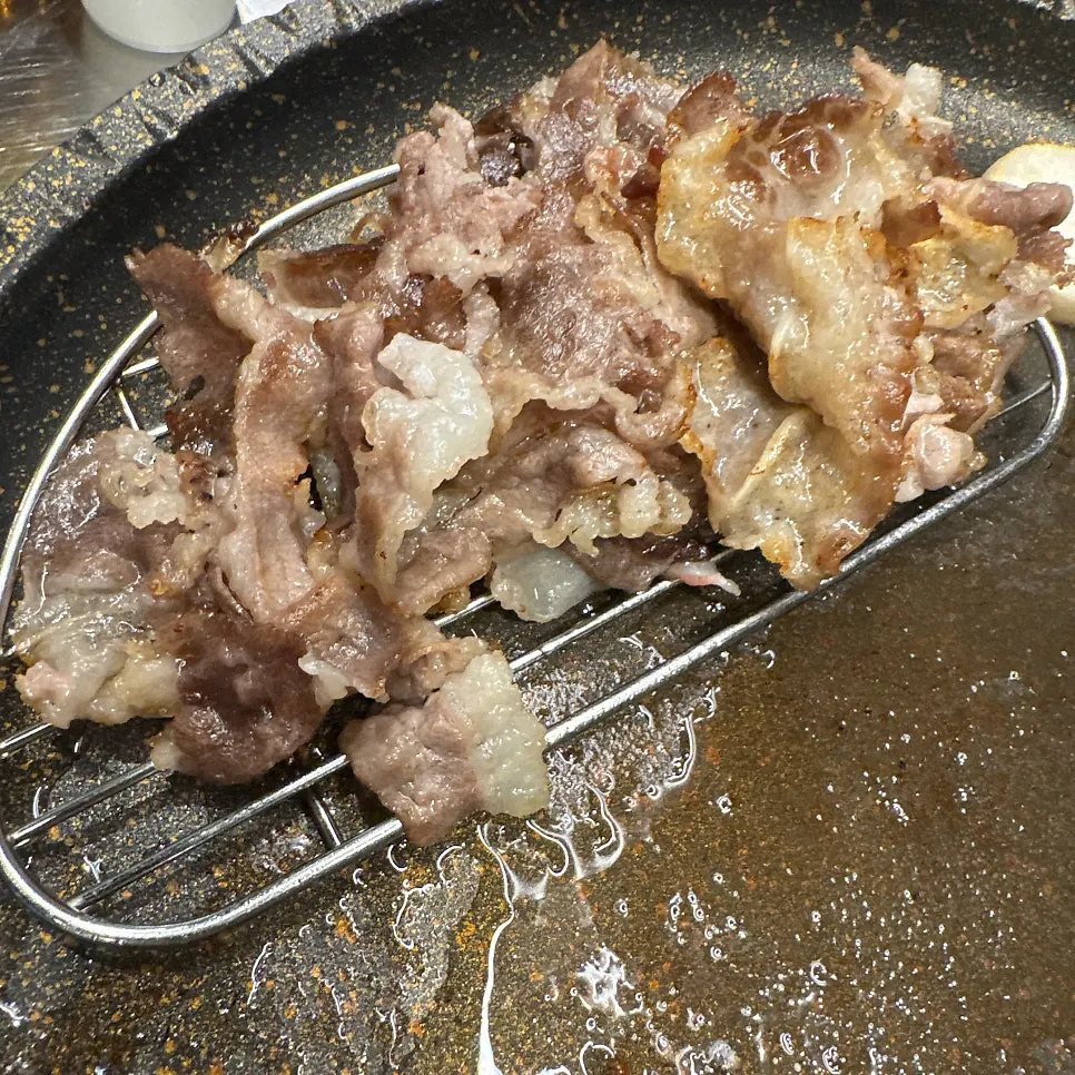 야채와 고기가 들어간 차돌된장찌개