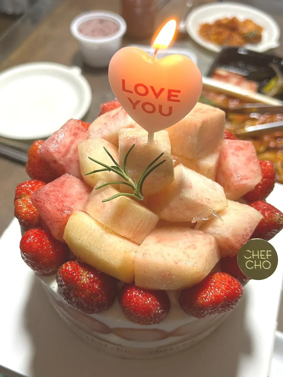 Chef Cho Peach Berry Cake pickup for dad’s birthday