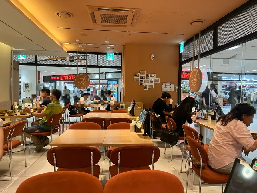 Entrance to a Korean restaurant at Express Bus Terminal