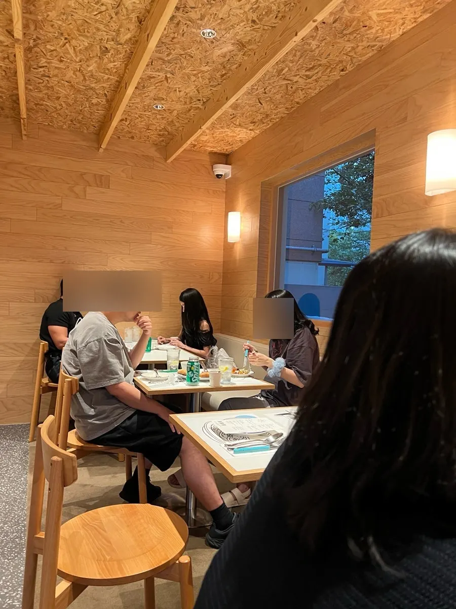엑스트라마일 실내 좌석 풍경
