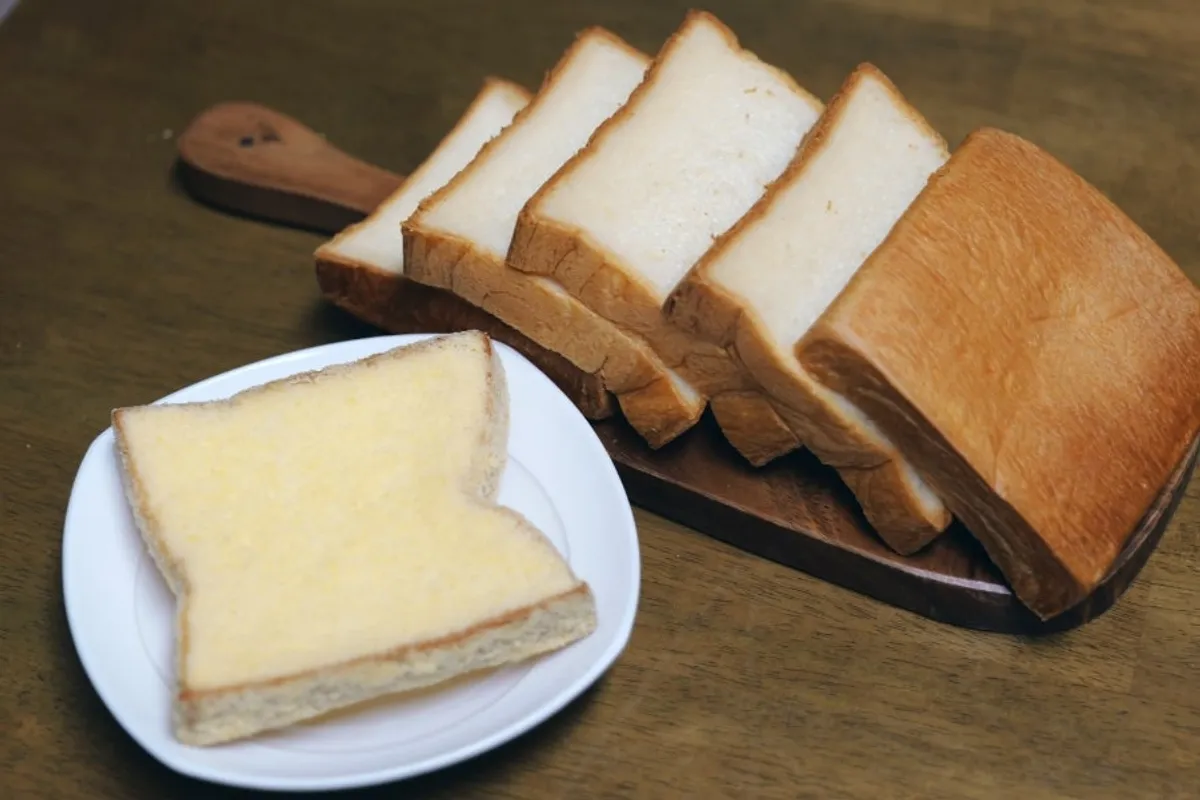 Signature image of milk bread from Easy White Bread Bucheon Sinjung-dong