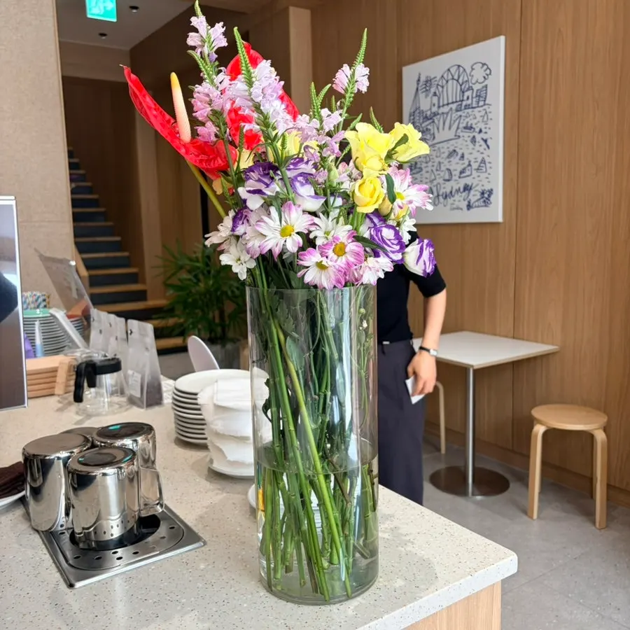 1st floor interior details at Famous Benny Gwangalli Branch