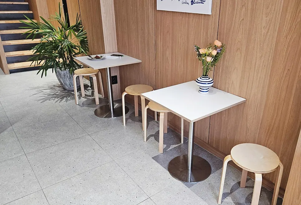 Table seating on the 1st floor of Famous Benny