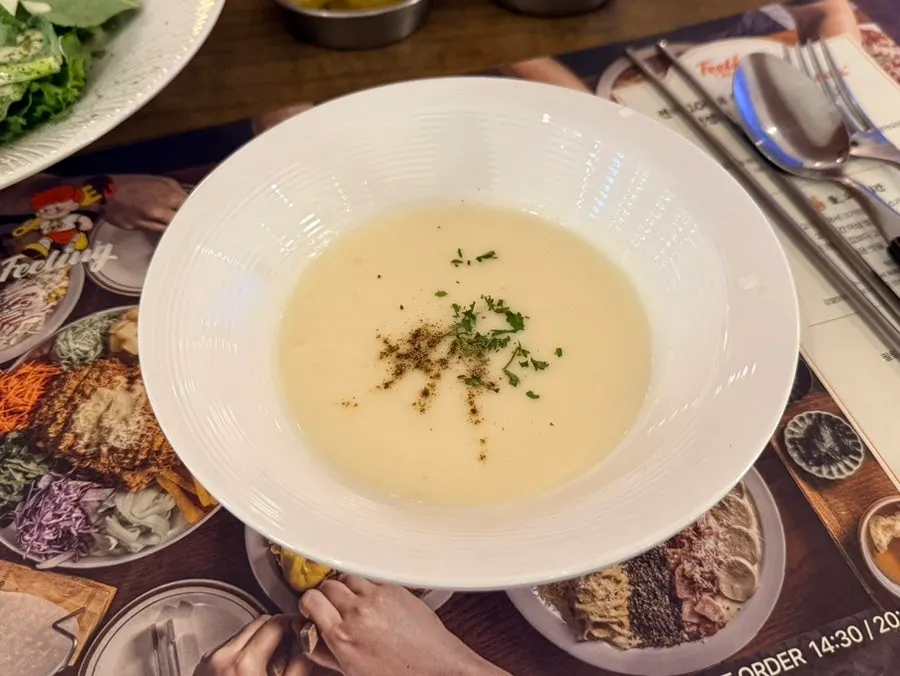부드러운 스프 한 그릇