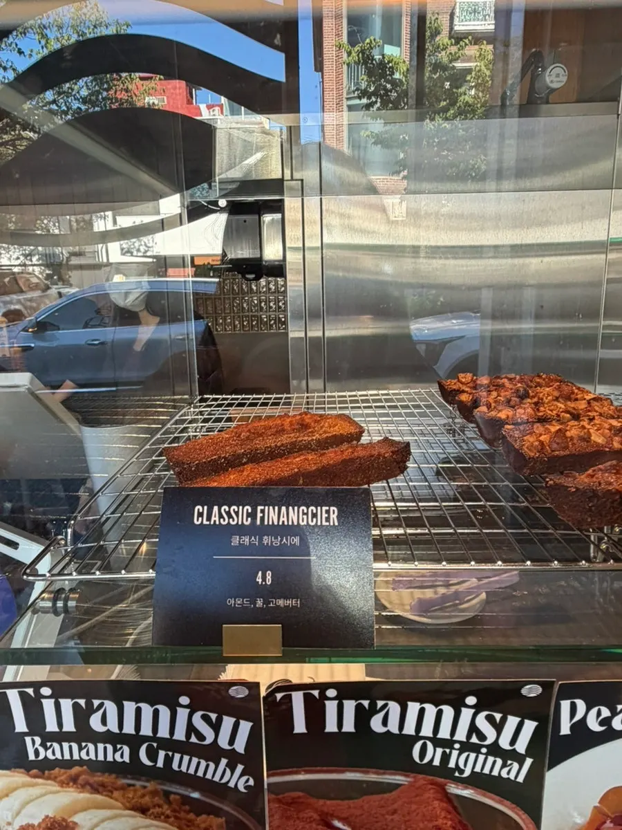 Showcase displaying various types of tiramisu