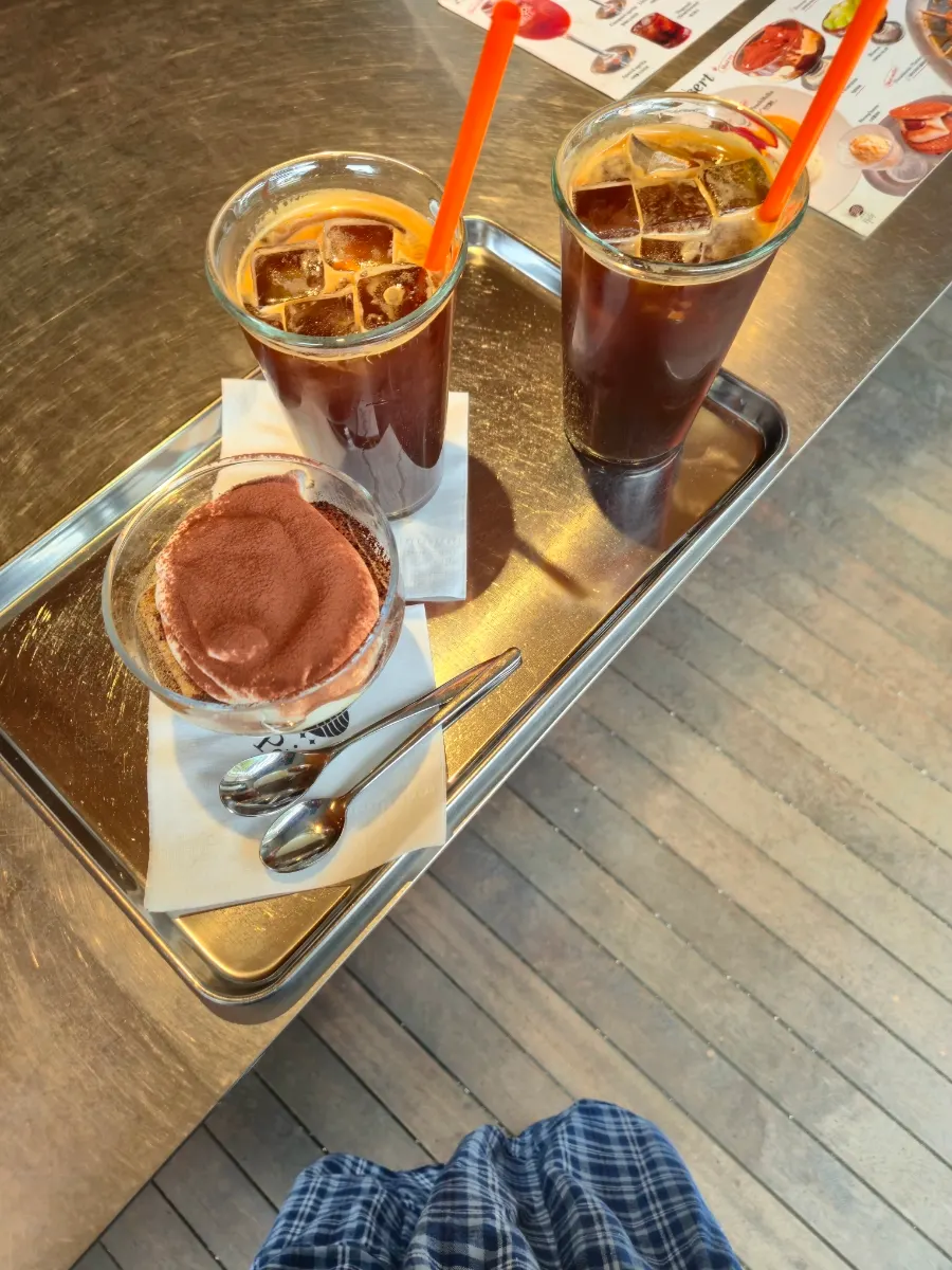 아이스 아메리카노와 티라미수 주문 세팅