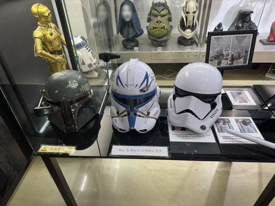 フィギュアミュージアム済州展示中に出会う小道具体験