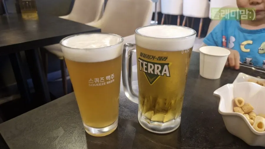 Two glasses of Fix Lager draft and Terra draft