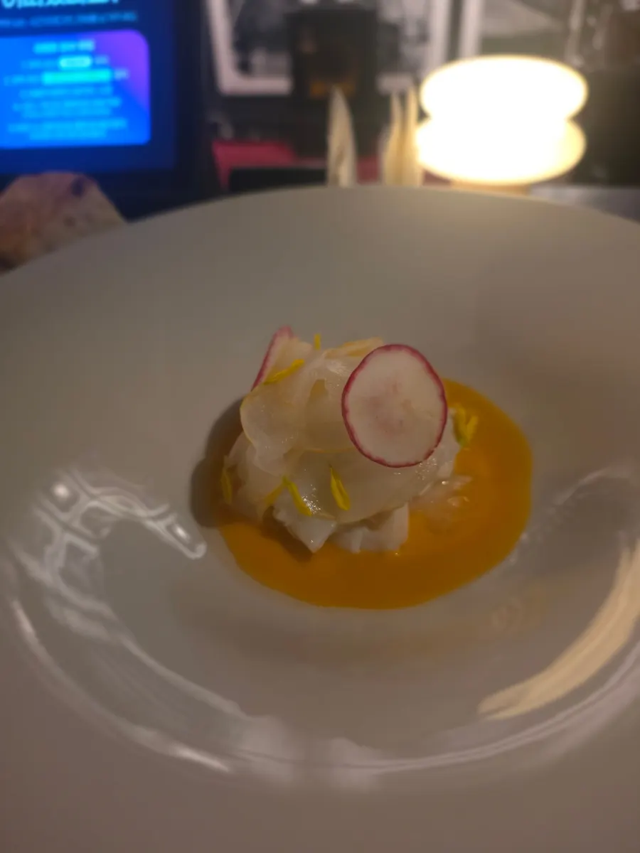 Salad with squid and melon