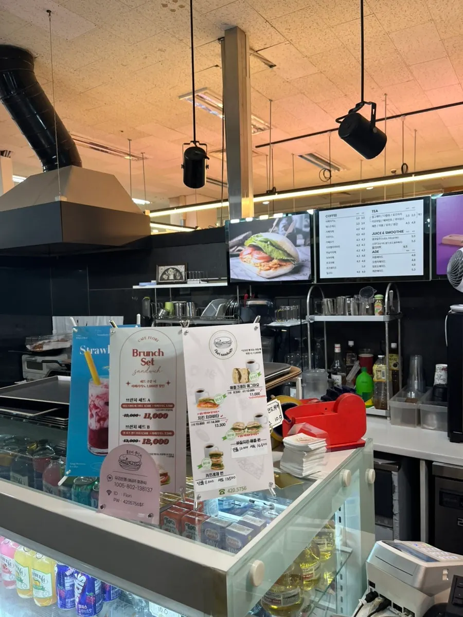 Interior of Florisandwich Jamsil