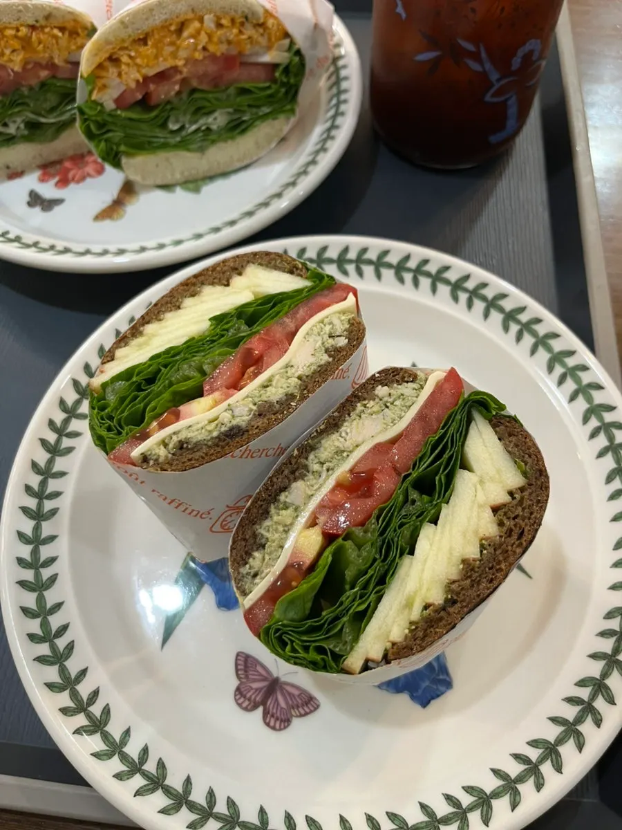 Ordered spicy chicken ciabatta and basil chicken apple bun