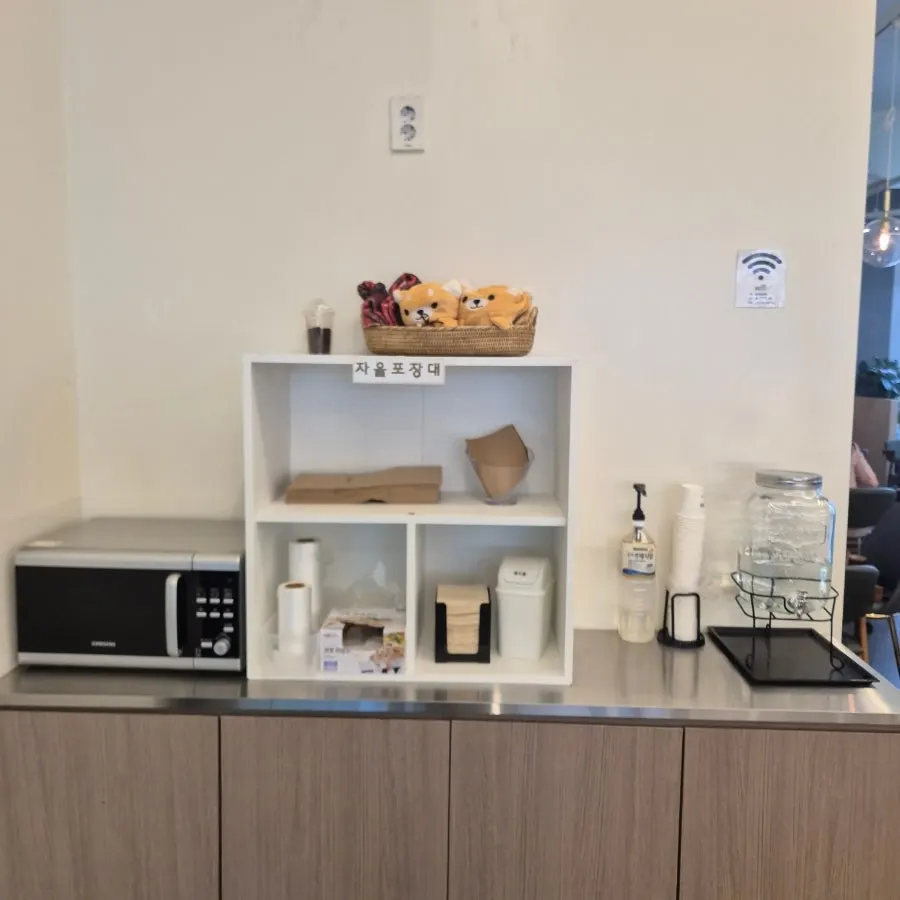 Neatly arranged self-service tableware corner