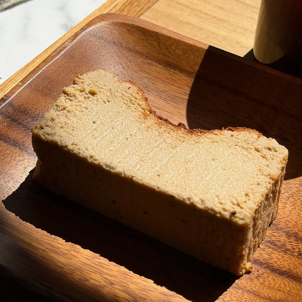 Basic Basque cheesecake with iced americano