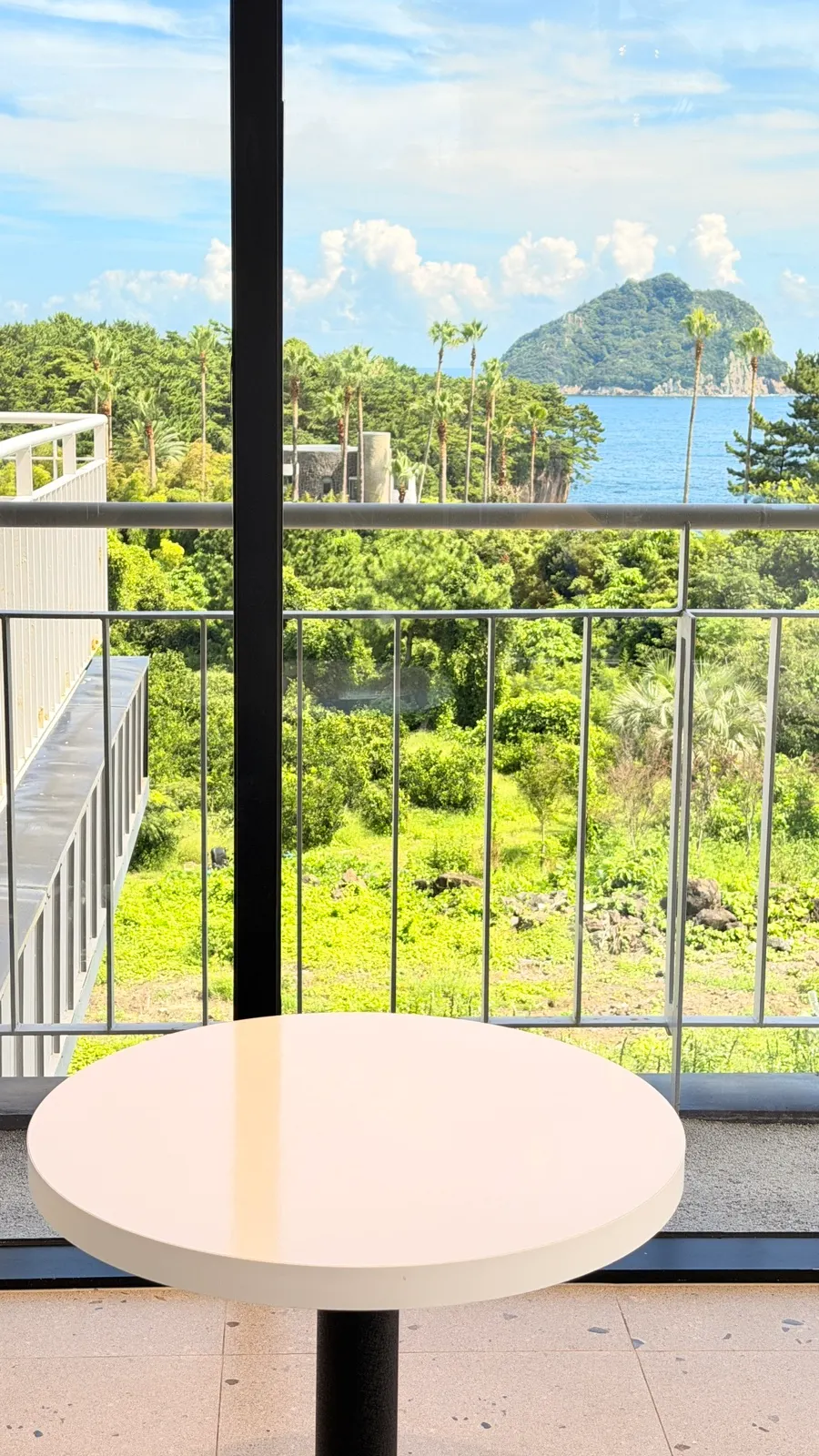 Sea-view seating on the second floor of Forest Jeongbang