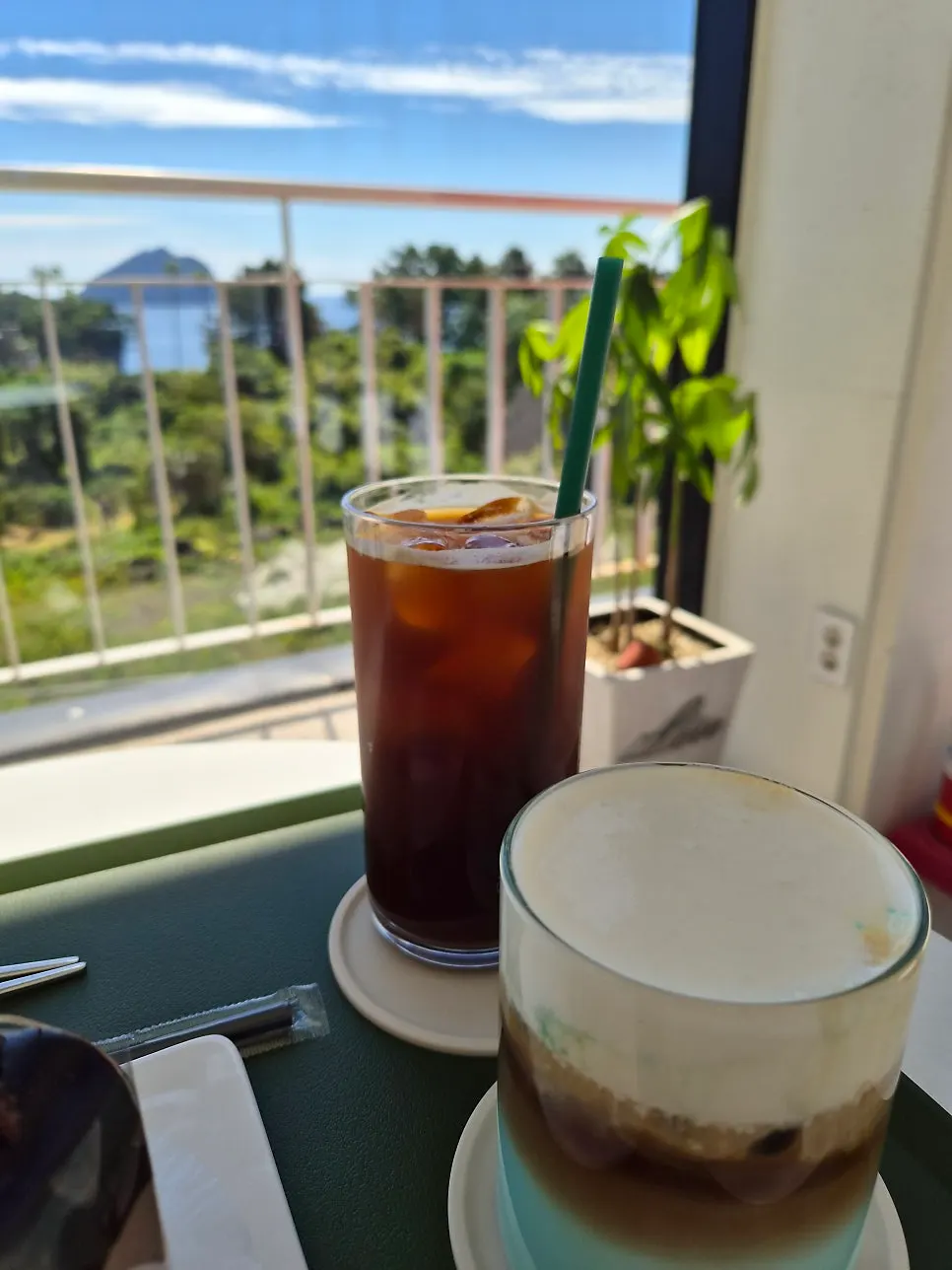 A cold glass of iced americano