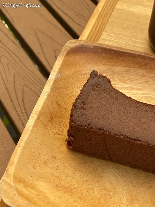 The dark-colored chocolate Basque cheesecake