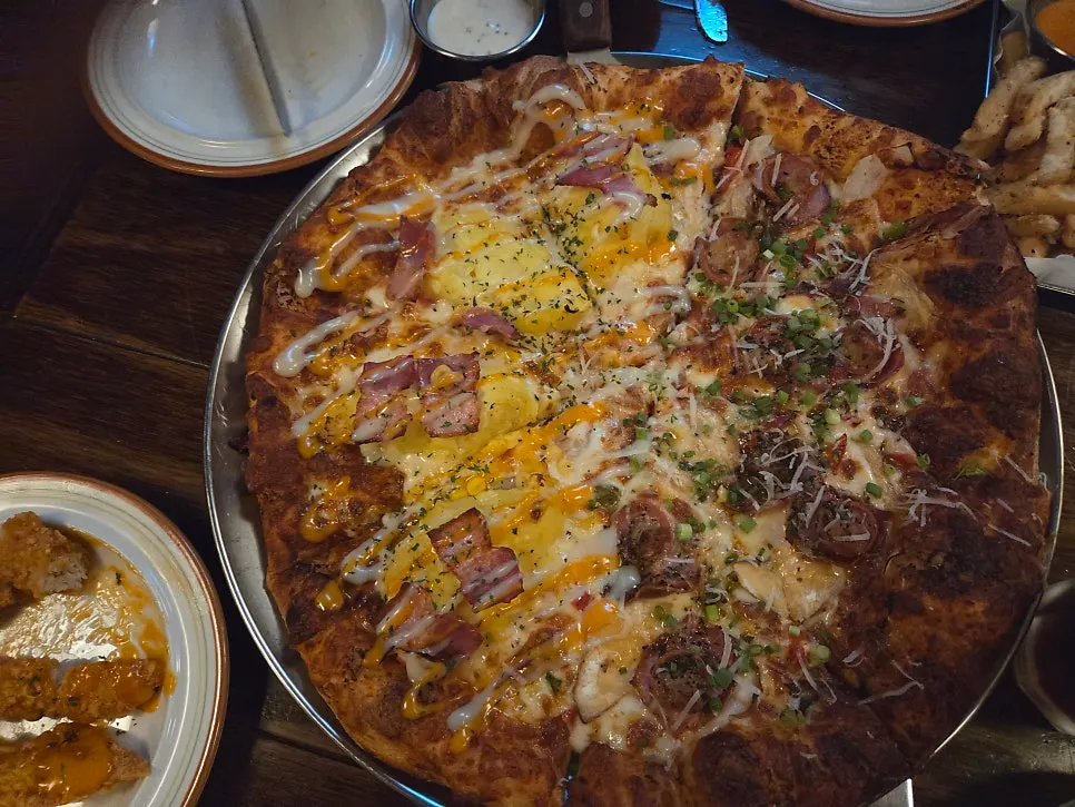 Half-and-half pizza from the SODA set at Freewill Pizza