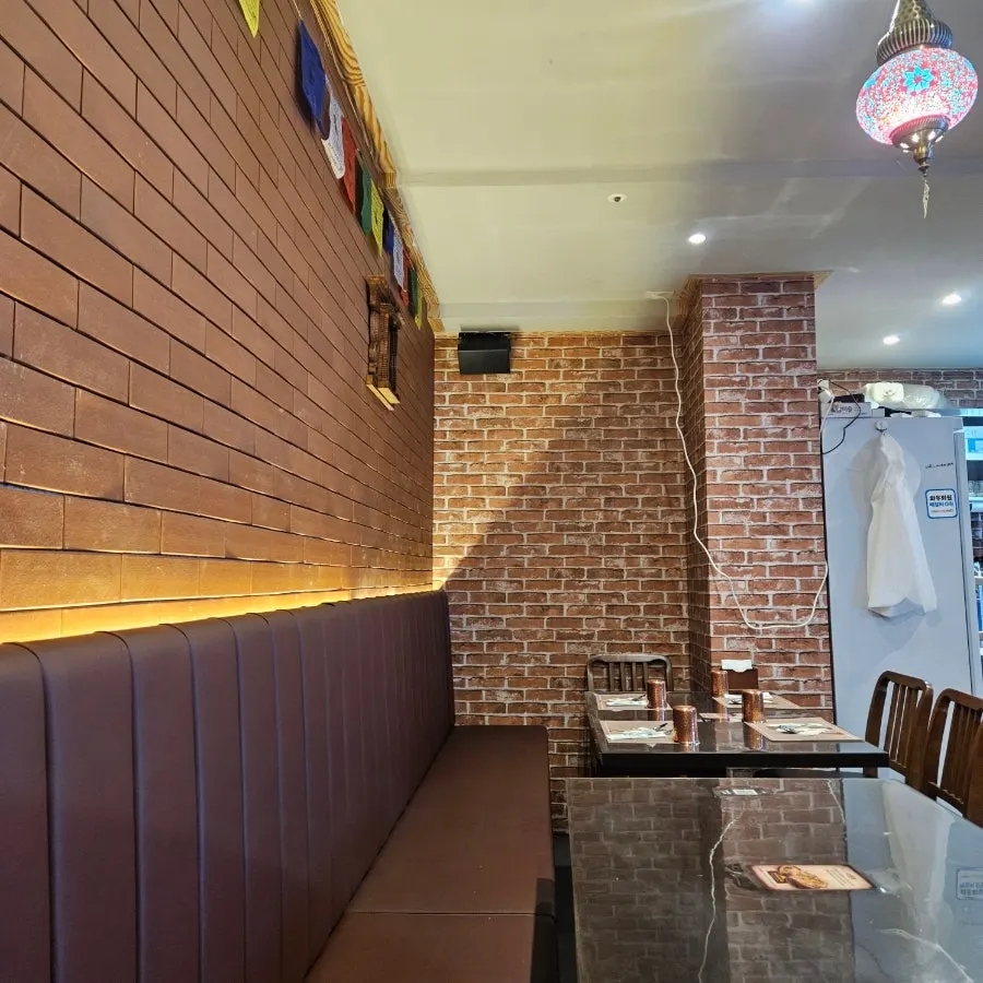 Interior atmosphere of India The Durbar Samseong Station Branch