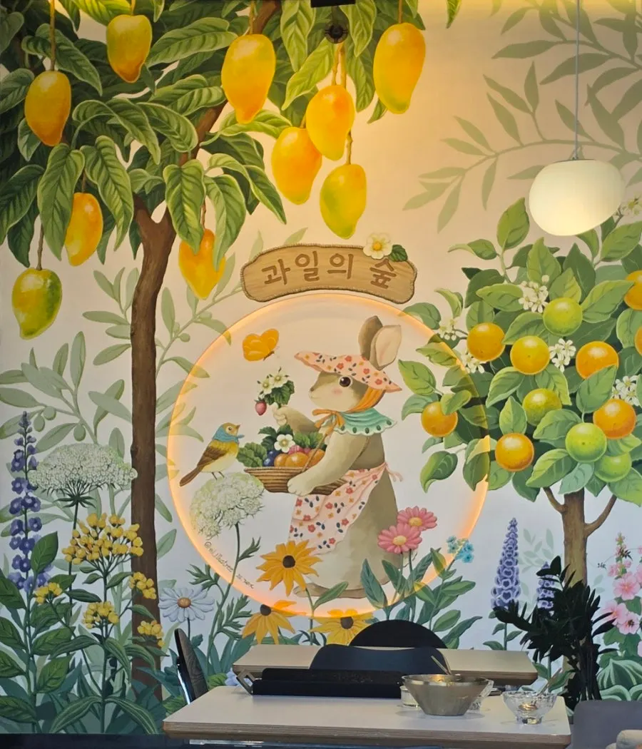 Mango bingsu and other desserts at Fruit Forest