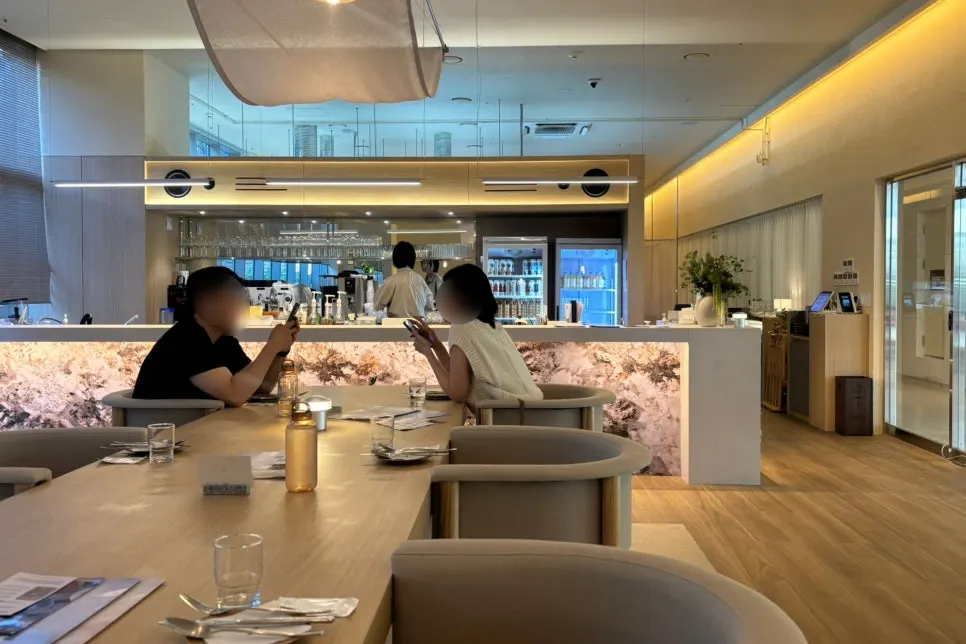 Large table seating for a group