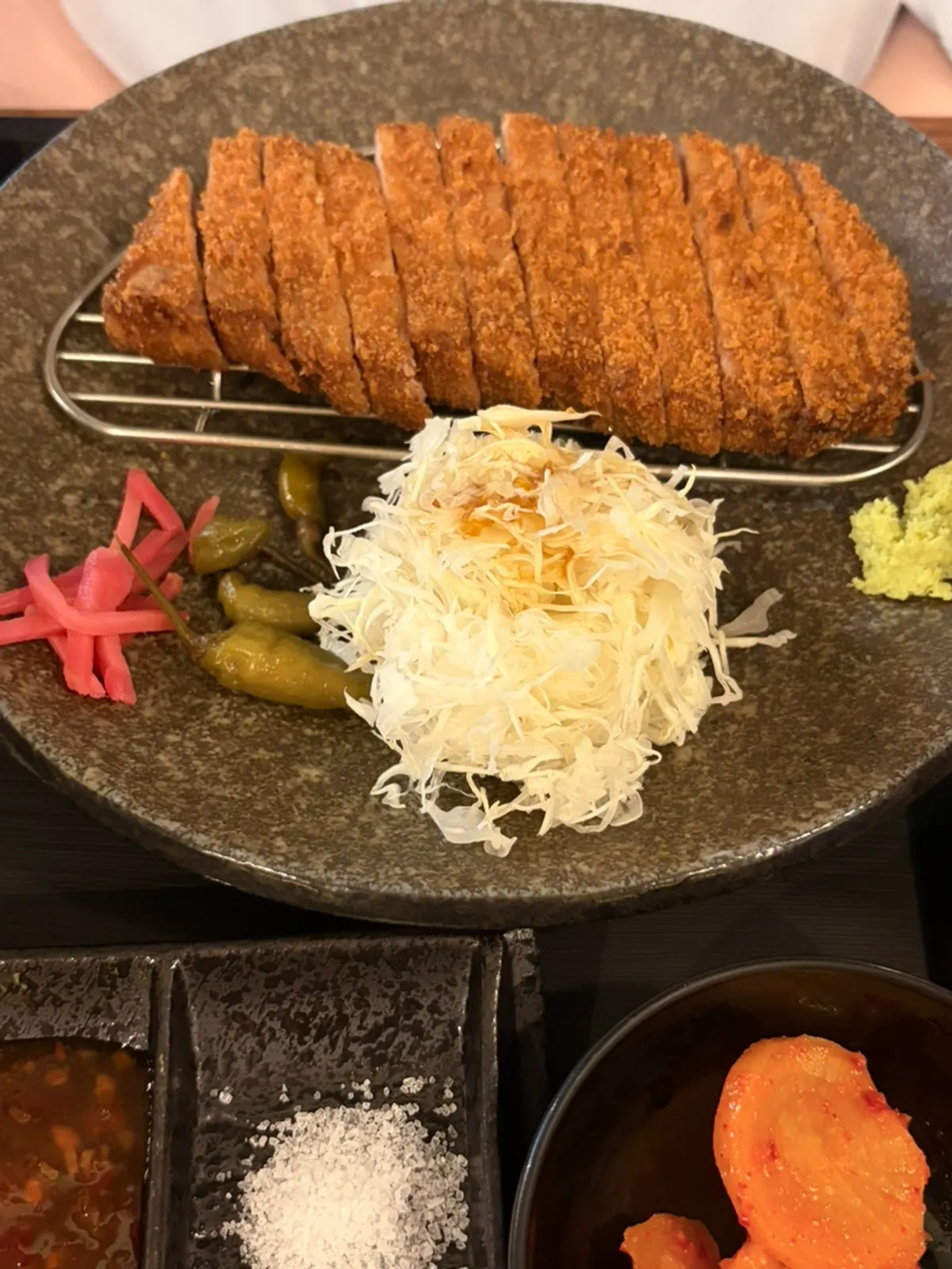 겉이 바삭한 후라토식당 규카츠