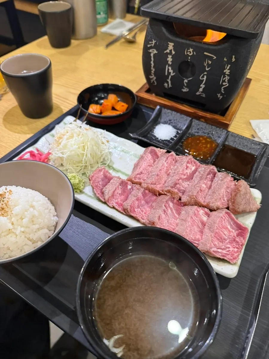 개인 화로가 함께 나온 세트 1 한 상