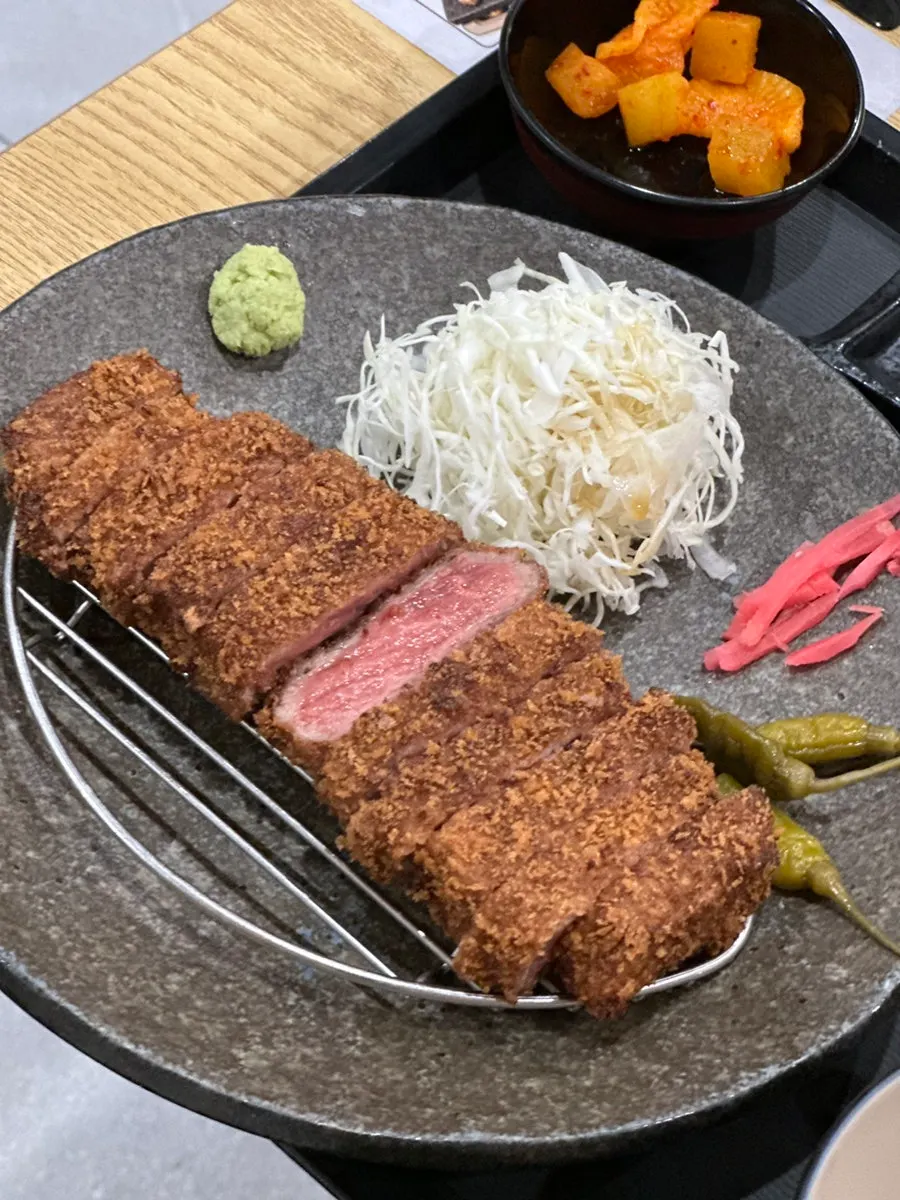 후라토식당 일본식 규카츠 접시