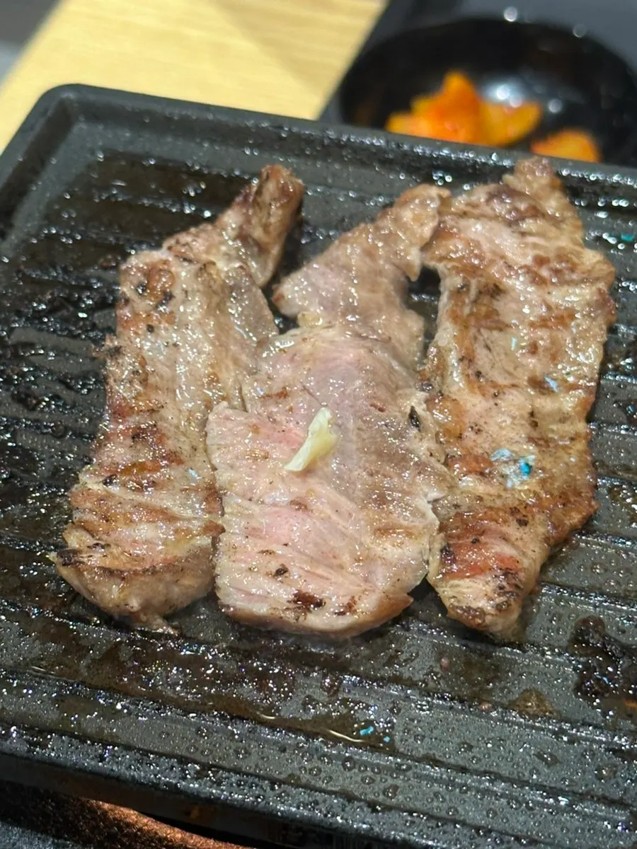 마지막까지 화로에서 익히는 고기