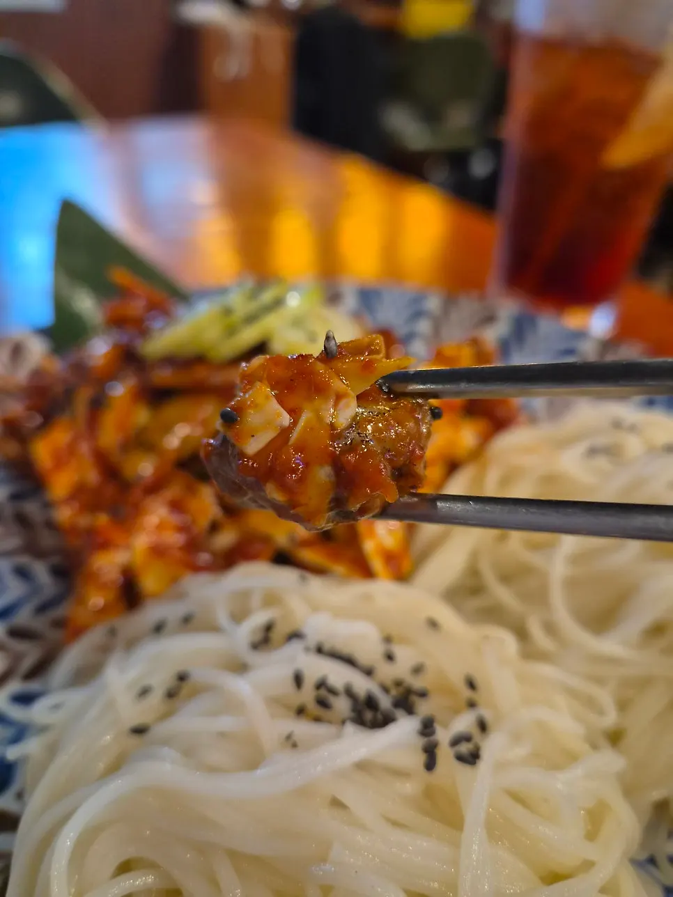 The texture of whelk somyeon noodles