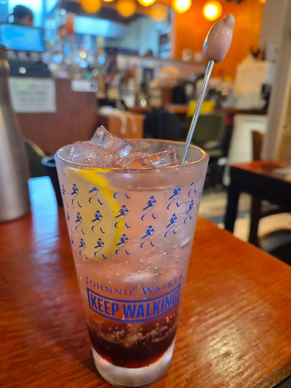 Non-alcoholic cherry syrup highball