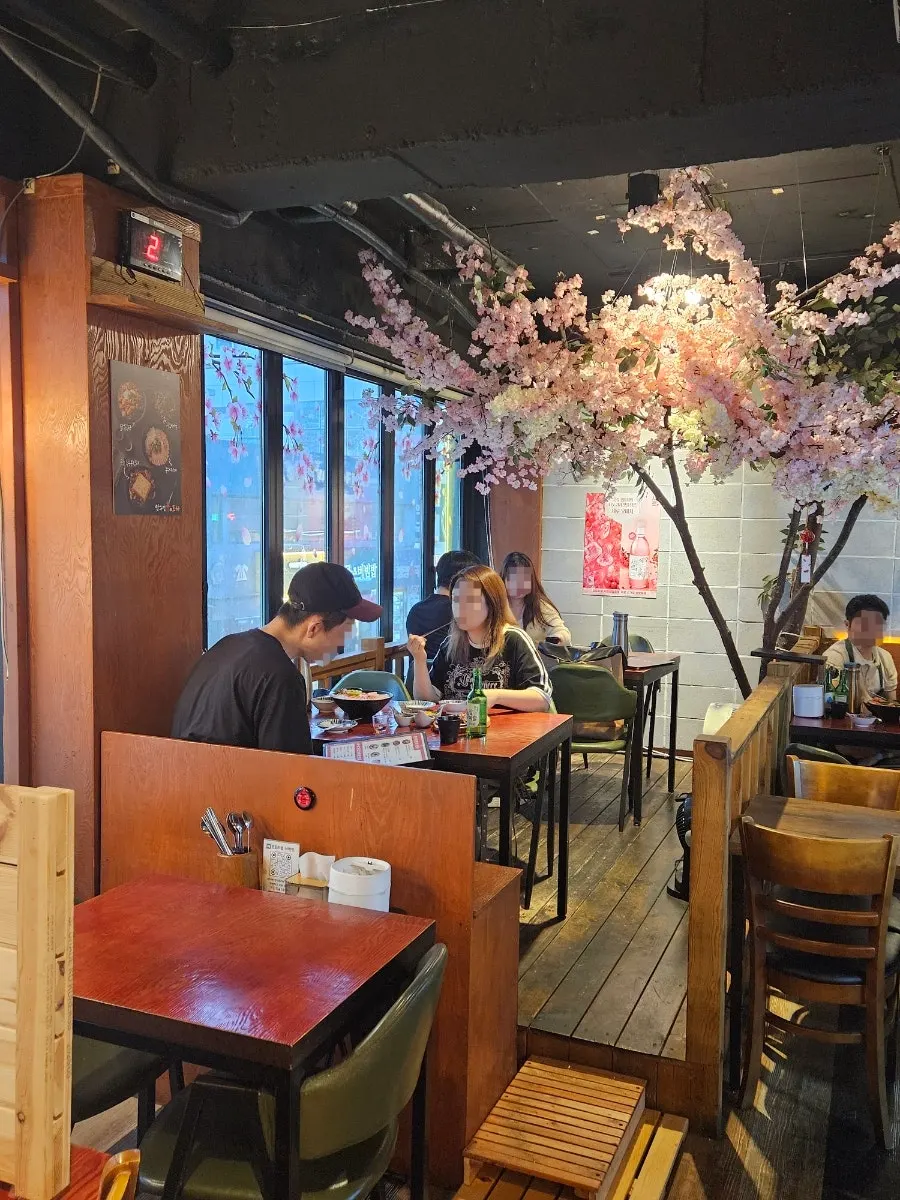 Izakaya-style interior at Apgujeong Sinpocha